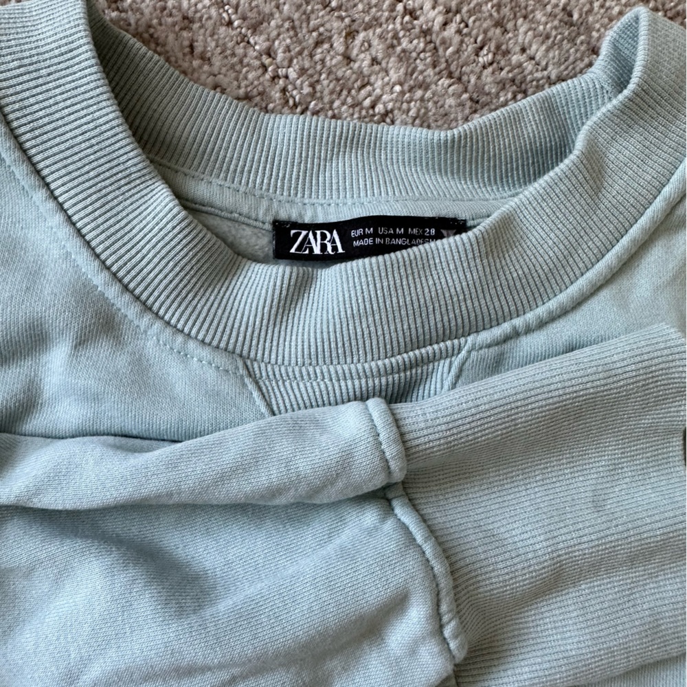 oversized pullover sweatshirt